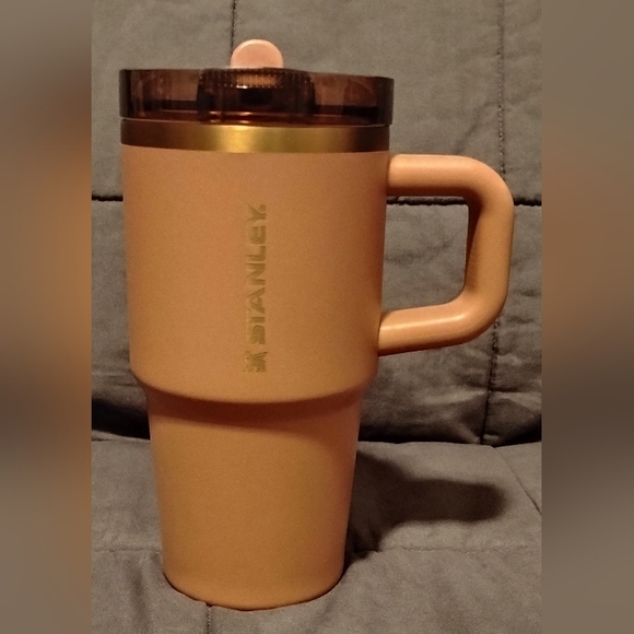 The Quencher ProTour Flip Straw Tumbler | 20 OZ - Picture 3 of 3